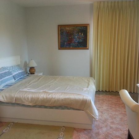 Yiasu Bed And Breakfast Pattaya Esterno foto
