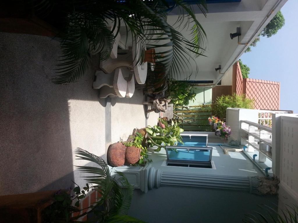 Yiasu Bed And Breakfast Pattaya Esterno foto