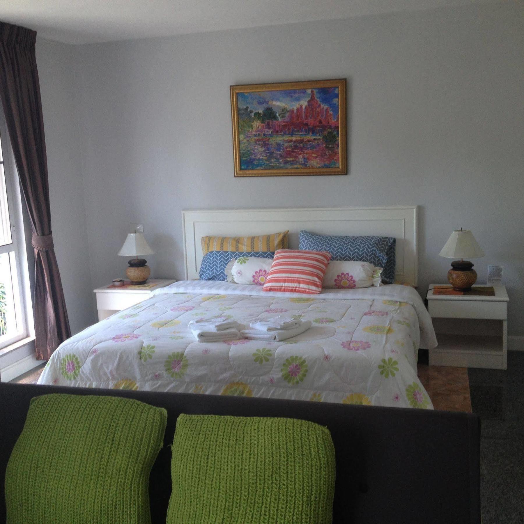 Yiasu Bed And Breakfast Pattaya Esterno foto