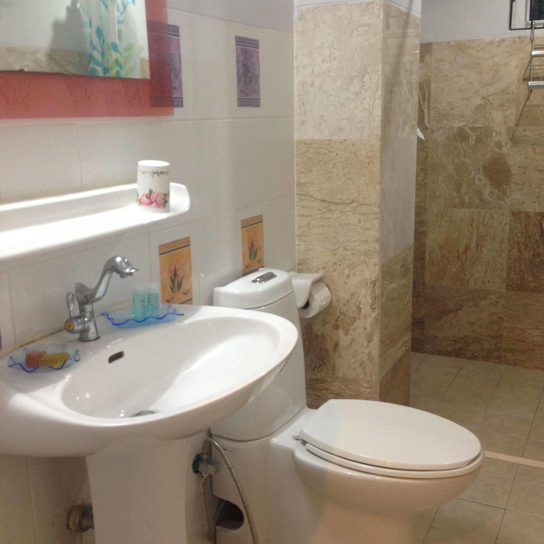 Yiasu Bed And Breakfast Pattaya Esterno foto