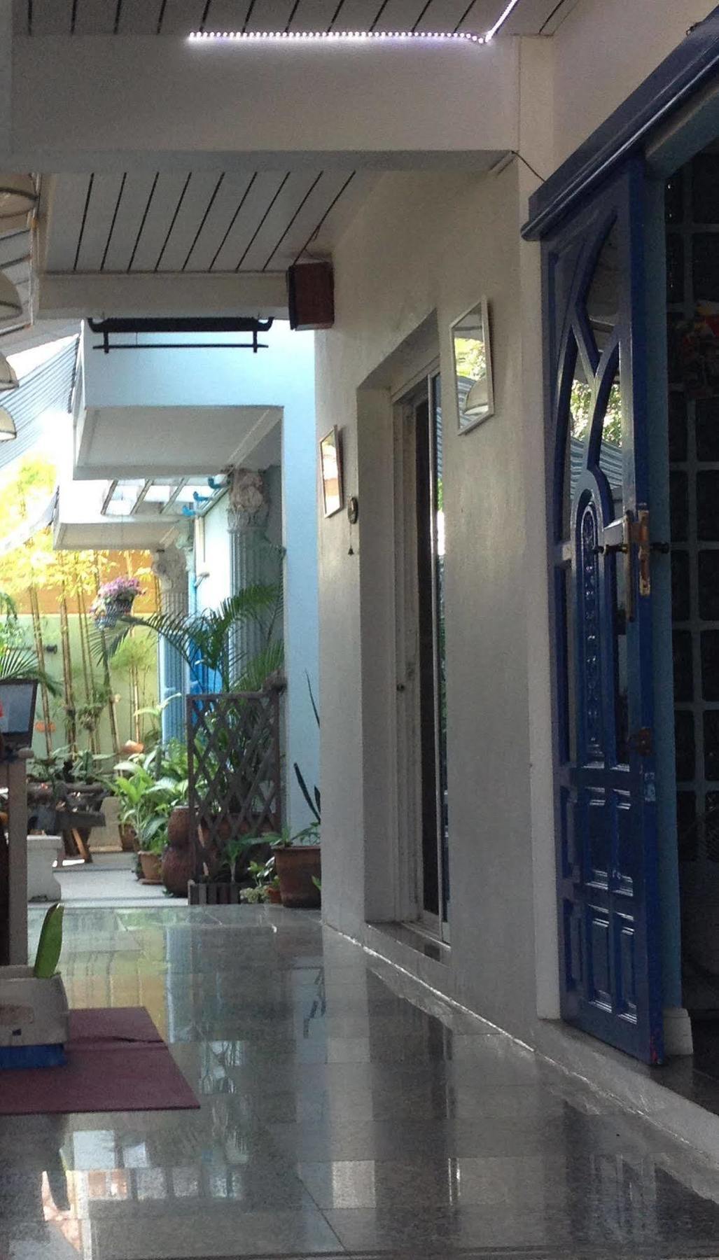 Yiasu Bed And Breakfast Pattaya Esterno foto